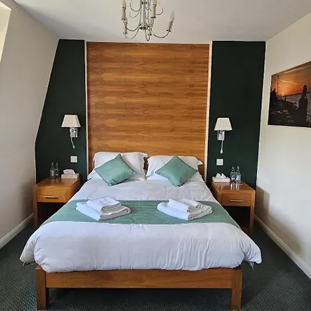 The Woodvale Bed & Breakfast Cowes  Exterior photo