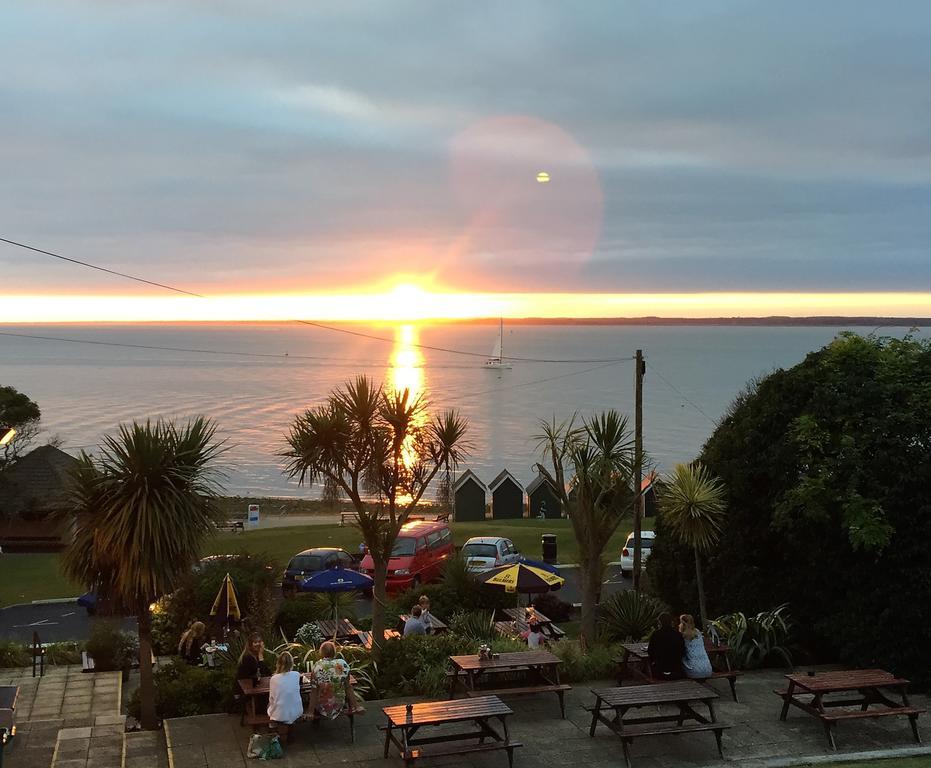 Inn The Woodvale Cowes (Isle of Wight)